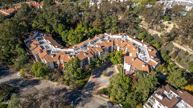 Detail Gallery Image 28 of 32 For 4210 via Arbolada #301,  Los Angeles,  CA 90042 - 2 Beds | 2 Baths