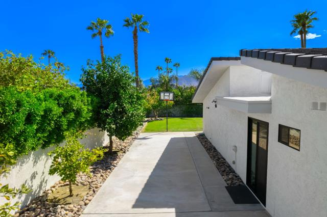 Image 9 of 49 For 71137 Patricia Park Place