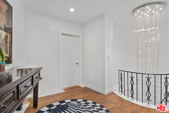 2240 Hillhurst Avenue, Los Angeles CA: https://media.crmls.org/mediaz/99a2bfdd-e20a-4574-a272-c314a80abd1e.jpg