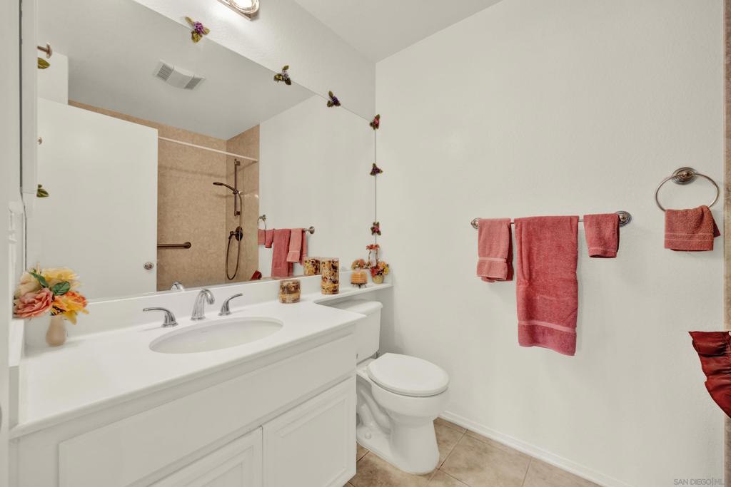 MLS #250033559SD image #26