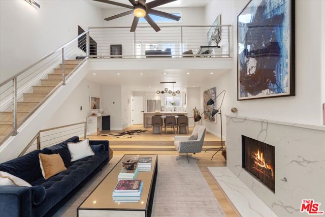 2108 Neilson Way, Santa Monica CA: https://media.crmls.org/mediaz/99a2d8ec-1160-415c-bb6b-2b446d7b8f51.jpg
