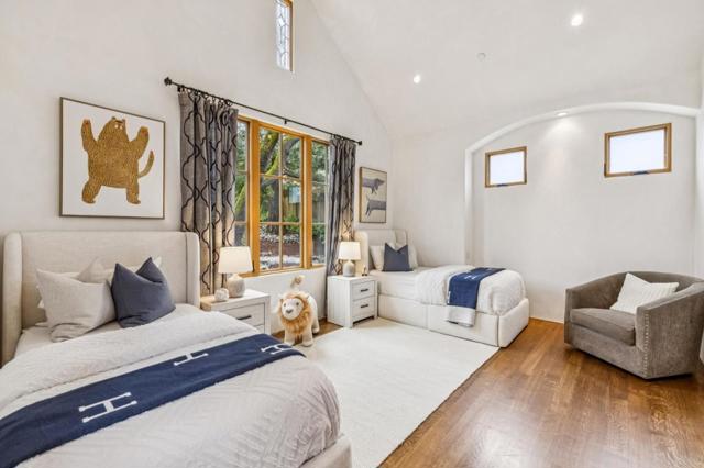 90 Reservoir Road, Los Gatos CA: https://media.crmls.org/mediaz/99a321e8-c62c-43e9-9671-67708ea41972.jpg