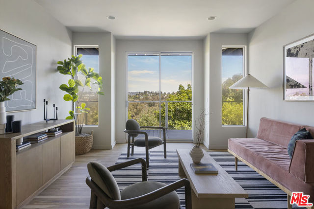 2264 Moreno Drive, Los Angeles CA: https://media.crmls.org/mediaz/99a3bd15-b56c-4b57-8c84-662df85b67ce.jpg