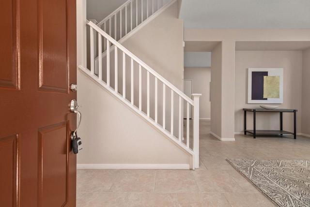 13020 La Porta Point, San Diego CA: https://media.crmls.org/mediaz/99a44701-805e-4677-9e28-decfae50395b.jpg