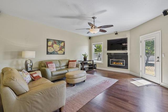 5636 Sundown Lane, Tres Pinos CA: https://media.crmls.org/mediaz/99a5caa2-ca8f-4cb9-8389-4092e809bb49.jpg