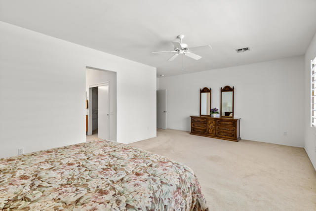 78664 Platinum Drive, Palm Desert CA: https://media.crmls.org/mediaz/99a629a6-0e39-4655-aea1-66fa80bde30b.jpg