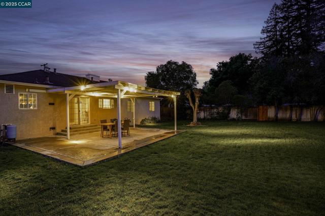 1551 Orange Street, Concord CA: https://media.crmls.org/mediaz/99a70de8-a261-41ea-821c-8efdb1b3f145.jpg