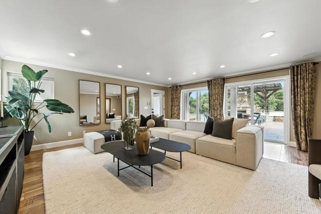 18702 Bear Creek Road, Los Gatos CA: https://media.crmls.org/mediaz/99a80dc1-10b3-489b-93c9-8af73e540be8.jpg