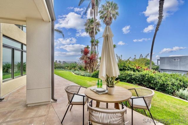 5420 La jolla Blvd., La Jolla CA: https://media.crmls.org/mediaz/99a904d5-af2c-4b2b-a8bf-48d574b78f2e.jpg