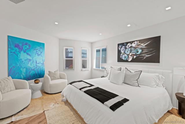8121 Camino Del Sol, La Jolla CA: https://media.crmls.org/mediaz/99a94eed-6a3b-4215-8030-468b76a744ae.jpg