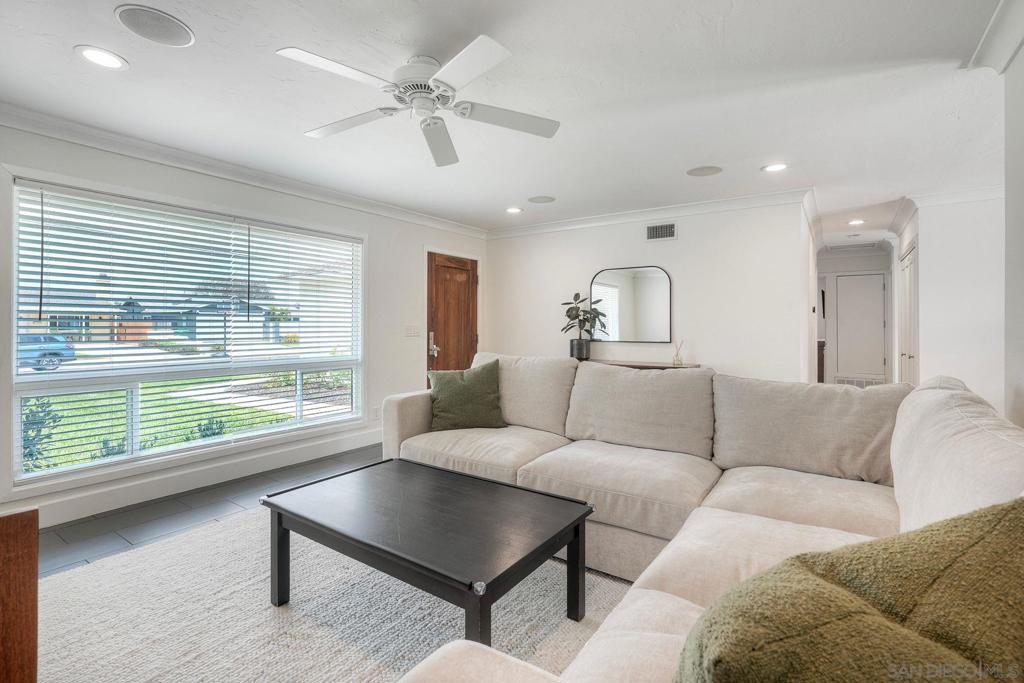 7055 Whipple - photo 10