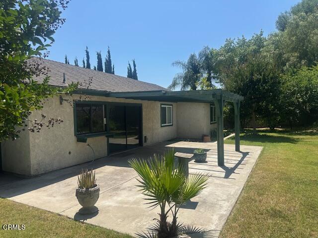 1120 Sunnyglenn Avenue, Ojai CA: https://media.crmls.org/mediaz/99aa3a04-477e-4f3f-a648-06fd7881dbaf.jpg