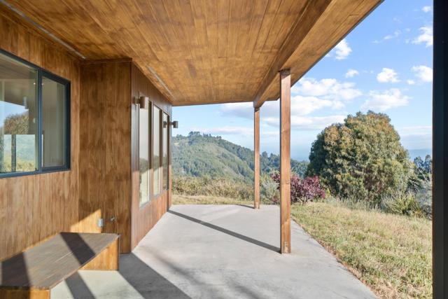 9265 Sycamore Canyon Road, Big Sur CA: https://media.crmls.org/mediaz/99aa674d-3d79-4c15-b22a-1f1a92092e85.jpg