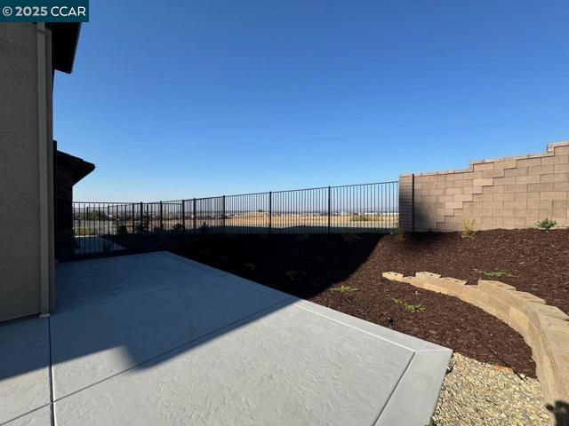 4786 Cantrell Dr, Folsom CA: https://media.crmls.org/mediaz/99abb9f7-03de-400e-9f4e-0b5a4ed403c6.jpg