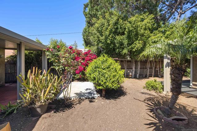 3527 Mississippi St, San Diego CA: https://media.crmls.org/mediaz/99ac0296-928a-446c-addd-0a0150a6b837.jpg