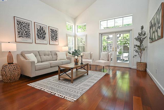 226 Promenade Ln, Danville CA: https://media.crmls.org/mediaz/99ac4be1-96fe-4032-b71a-f2a88b70a50d.jpg