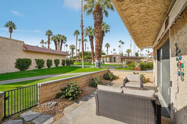 68559 Paseo Real, Cathedral City CA: https://media.crmls.org/mediaz/99acda2d-064e-4c4c-816f-a52086fc0d96.jpg