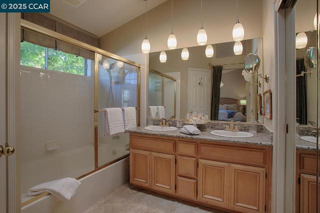 1409 Dumaine St, Concord CA: https://media.crmls.org/mediaz/99acfe2f-8355-412e-901f-03f16de0f5db.jpg