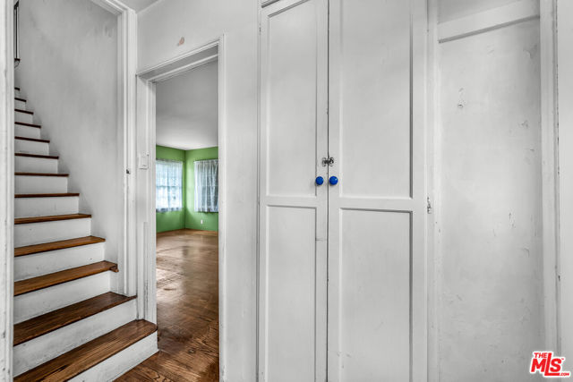 713 Broadway, Redondo Beach, California 90277, 3 Bedrooms Bedrooms, ,2 BathroomsBathrooms,Residential,Sold,Broadway,25617063