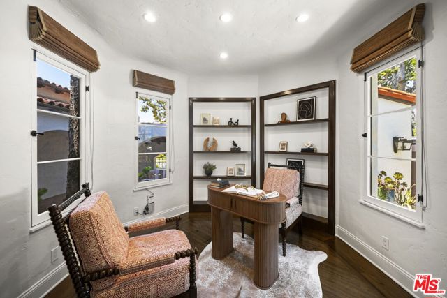 2714 Forrester Drive, Los Angeles CA: https://media.crmls.org/mediaz/99af1c5b-3a66-43d8-8014-4109c0b7bae4.jpg