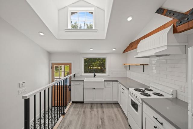 1353 Edgewood Road, Redwood City CA: https://media.crmls.org/mediaz/99af961e-d6cf-479a-b435-8f71bc1c4101.jpg