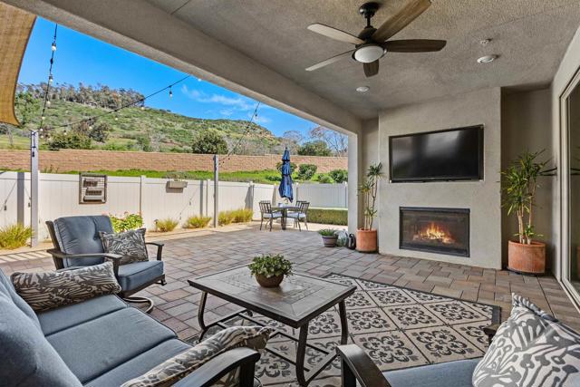 Detail Gallery Image 36 of 49 For 21711 Deer Grass Dr, Escondido,  CA 92029 - 4 Beds | 3/1 Baths