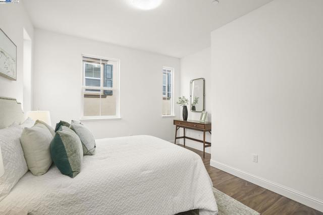 3105 Vittoria Loop, Dublin CA: https://media.crmls.org/mediaz/99b094b9-ed4d-4e53-936d-1df8e1311f87.jpg