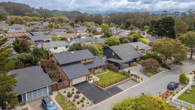 2013 Avignon Place, Half Moon Bay CA: https://media.crmls.org/mediaz/99b229a4-e78d-4d28-a511-7f6d1fbbac86.jpg