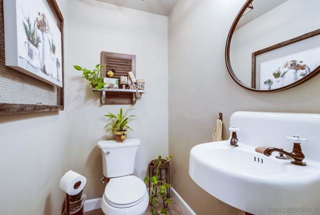 17048 Handlebar Rd, Ramona CA: https://media.crmls.org/mediaz/99b24a71-5ea0-49f6-9da9-83518f986bf9.jpg