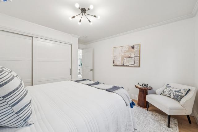 5242 Miles Avenue, Oakland CA: https://media.crmls.org/mediaz/99b2b85b-f721-48fc-8786-f282e3dc3f9a.jpg