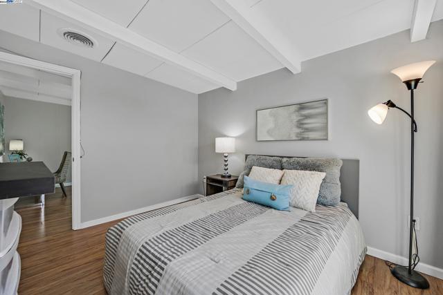 Image 36 of 52 For 2038 Boca Raton St