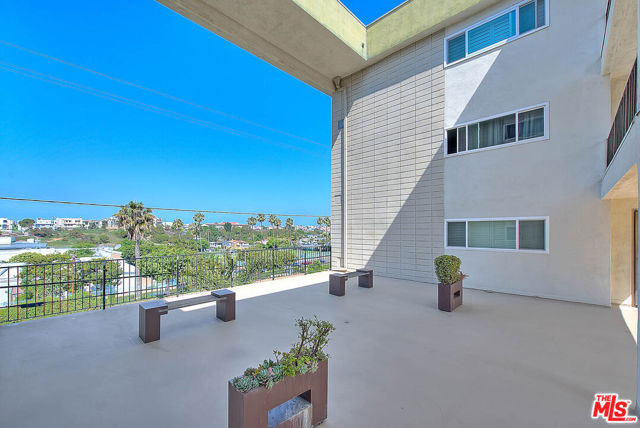 1600 Ardmore Avenue, Hermosa Beach, California 90254, 1 Bedroom Bedrooms, ,1 BathroomBathrooms,Residential,Sold,Ardmore,23286549