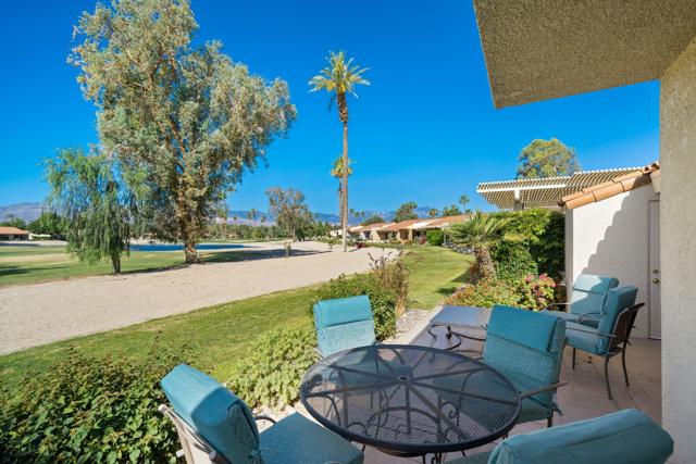 77361 Preston Trail, Palm Desert CA: https://media.crmls.org/mediaz/99b60fe3-5537-498c-b3b6-4c5be05143aa.jpg