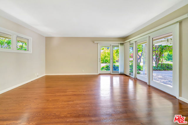 1100 Rodeo Road, Arcadia CA: https://media.crmls.org/mediaz/99b69bda-093d-4519-98af-cef29bdbf83c.jpg