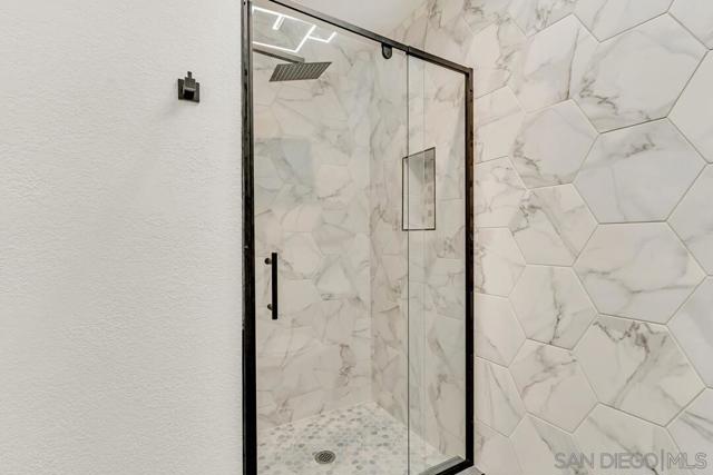 5055 Collwood Way, San Diego CA: https://media.crmls.org/mediaz/99b6b684-dcf5-4667-b68e-6b431ee3e590.jpg