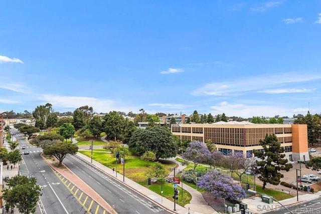 Image 12 of 24 For 1080 Park Boulevard 607