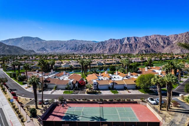78038 Calle Norte, La Quinta CA: https://media.crmls.org/mediaz/99b7824b-53fc-46ae-aeb6-53e209f80cde.jpg