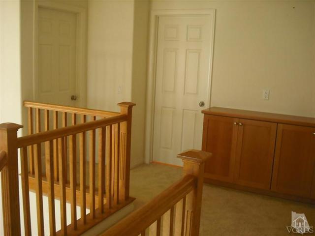 Detail Gallery Image 5 of 6 For 191 Morning Breeze Ln, Port Hueneme,  CA 93041 - 4 Beds | 2/1 Baths