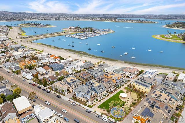 819 Kennebeck Ct, San Diego CA: https://media.crmls.org/mediaz/99b8ab67-a2ca-46bd-b1ce-0cdb2bd507af.jpg