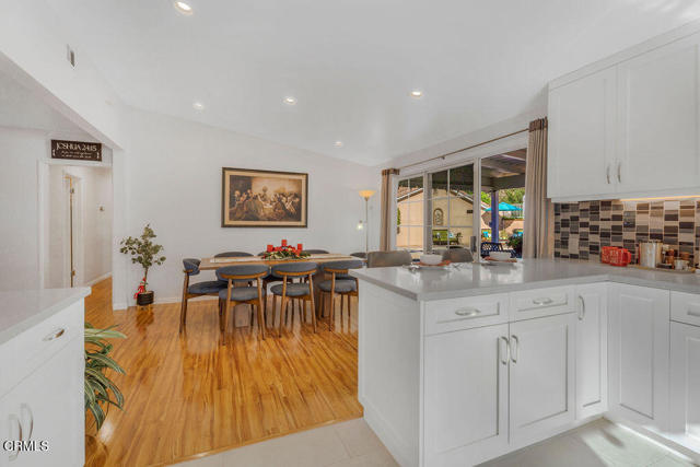 3547 Mevel Place, La Crescenta CA: https://media.crmls.org/mediaz/99ba4870-bc6e-4c98-9b2a-4754e4bdffca.jpg