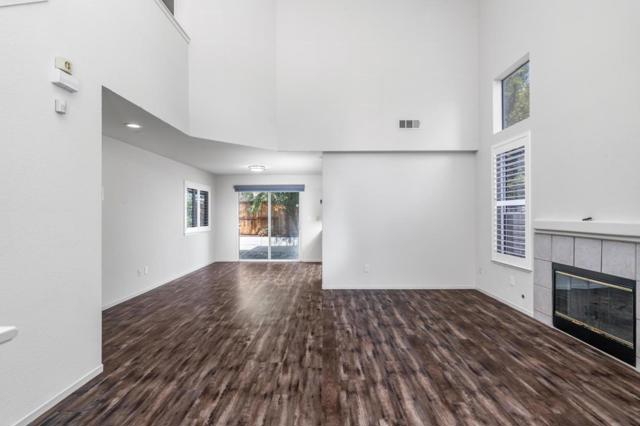 4325 Heritage Place, Stockton CA: https://media.crmls.org/mediaz/99ba8011-1dd6-4b5e-8c9e-83cfa3aced1c.jpg