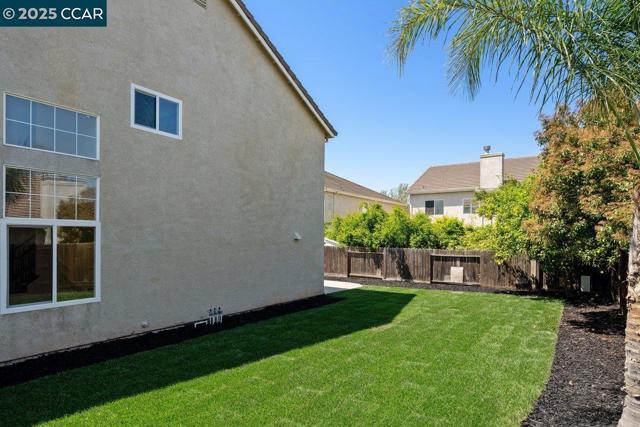 4107 Wheat Ct, Tracy CA: https://media.crmls.org/mediaz/99baadc9-570b-4135-8bb5-ae29de18ebac.jpg