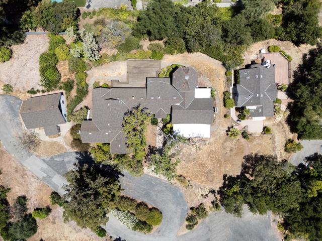 13888 Fremont Pines Lane, Los Altos Hills CA: https://media.crmls.org/mediaz/99baf2c1-7a5c-40a1-b4bd-b98563b7a80f.jpg