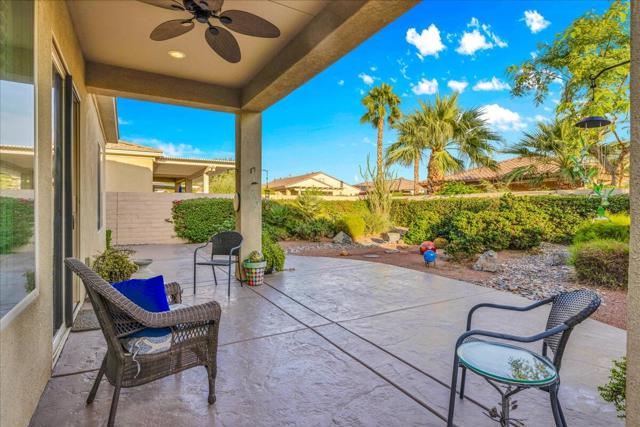 39048 Camino Orquesta, Indio CA: https://media.crmls.org/mediaz/99bbaa67-f92b-4333-8c7f-3e2dda3437c1.jpg