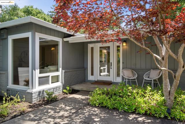 184 Lombardy Ln, Orinda CA: https://media.crmls.org/mediaz/99bbb4ef-bc2e-42f8-8c9d-016f9b1c3e8d.jpg