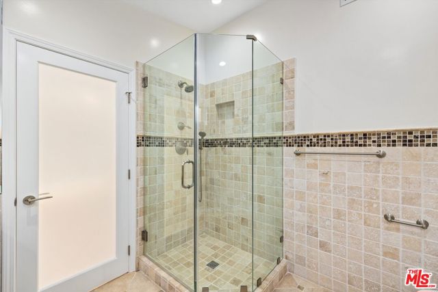2376 Dewey Street, Santa Monica CA: https://media.crmls.org/mediaz/99bc28f6-4f00-4187-8762-7ead37ba718e.jpg