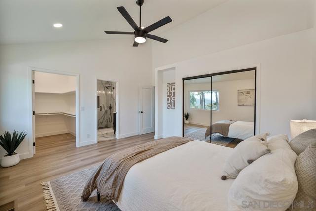 2927 Lawrence Ln, Escondido CA: https://media.crmls.org/mediaz/99bd05c9-1395-41cc-8834-d266468faac7.jpg