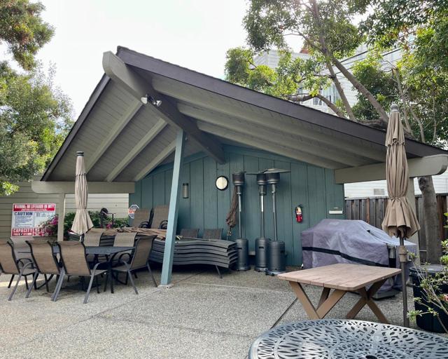 525 Almer Road, Burlingame CA: https://media.crmls.org/mediaz/99bd2245-a1d1-4788-92ee-ebcfc41d53fe.jpg