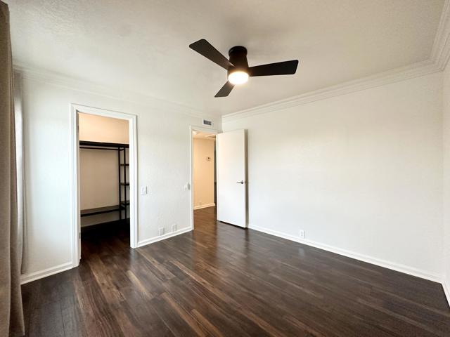 400 N Sunrise Way, Palm Springs CA: https://media.crmls.org/mediaz/99bd4112-f760-450e-b500-512ec6e5bef7.jpg