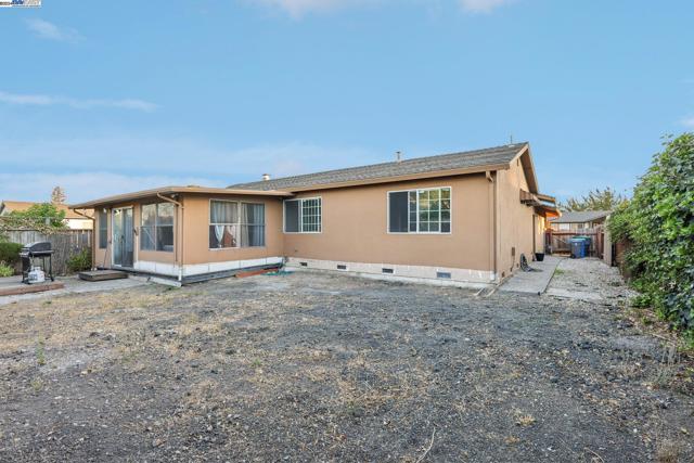 Image 36 of 38 For 859 Mcdowell Blvd
